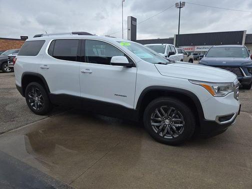 Summit White 2019 GMC Acadia SLT-1