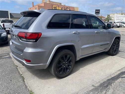 2021 Jeep Grand Cherokee Laredo X