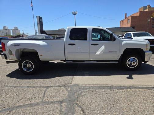 Summit White 2011 Chevrolet Silverado 3500 LT