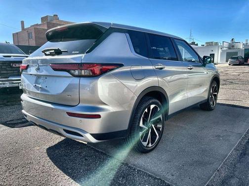 2024 Mitsubishi Outlander SE Black Edition