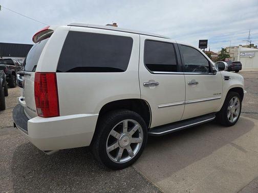White Diamond Tri-Coat 2012 Cadillac Escalade Luxury
