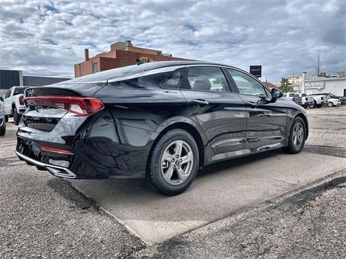 2023 Kia K5 LXS