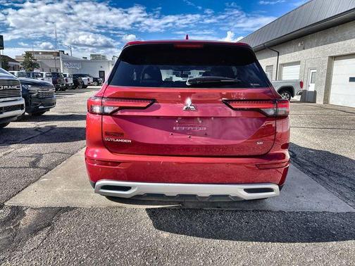 2024 Mitsubishi Outlander SE Black Edition
