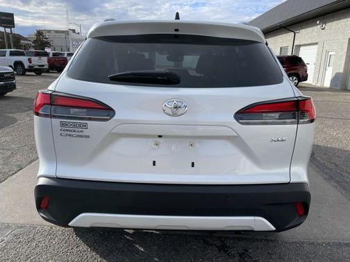 2025 Toyota Corolla Cross XLE