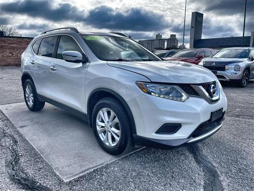 2016 Nissan Rogue SV