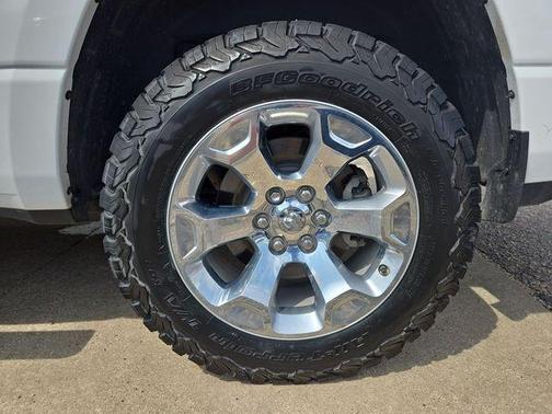 Bright White Clearcoat 2021 RAM 1500 Big Horn