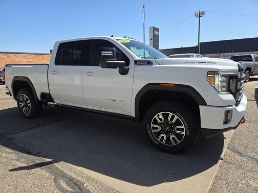 Summit White 2023 GMC Sierra 2500 AT4