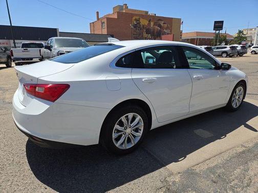 Summit White 2025 Chevrolet Malibu LT