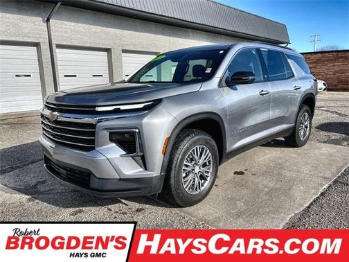 2025 Chevrolet Traverse LT