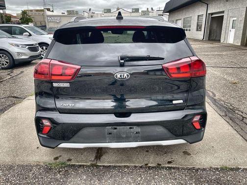 Aurora Black 2020 Kia Niro LXS