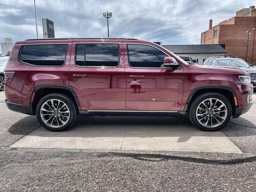 Velvet Red 2022 Jeep Wagoneer Series III
