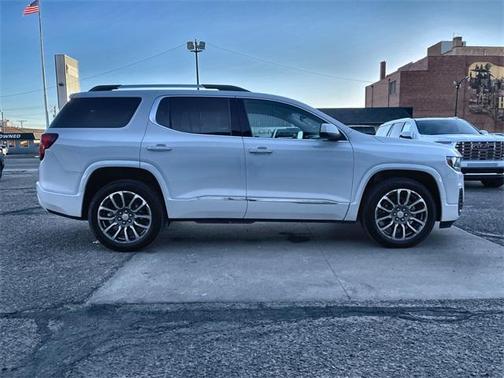 2020 GMC Acadia Denali