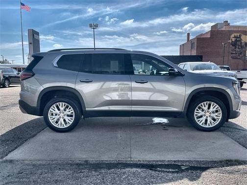 2024 GMC Acadia Elevation