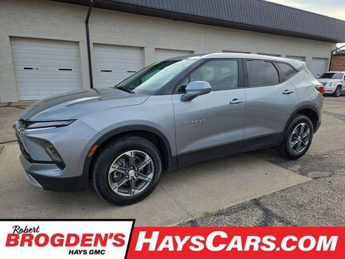 Sterling Gray Metallic 2025 Chevrolet Blazer LT