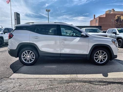 2023 GMC Terrain SLT