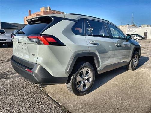 2023 Toyota RAV4 XLE