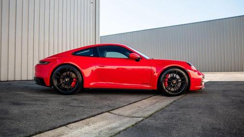 2024 Porsche 911 Carrera GTS