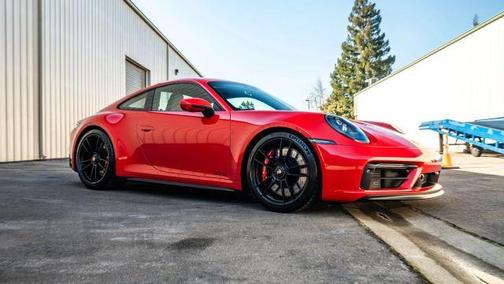 2024 Porsche 911 Carrera GTS