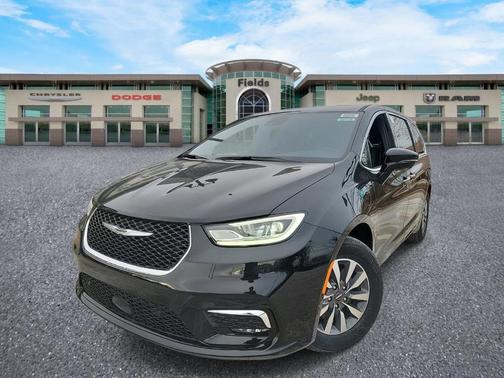 2025 Chrysler Pacifica Hybrid Select