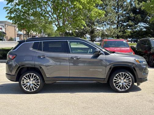 Granite Crystal Clearcoat Metallic 2023 Jeep Compass Limited