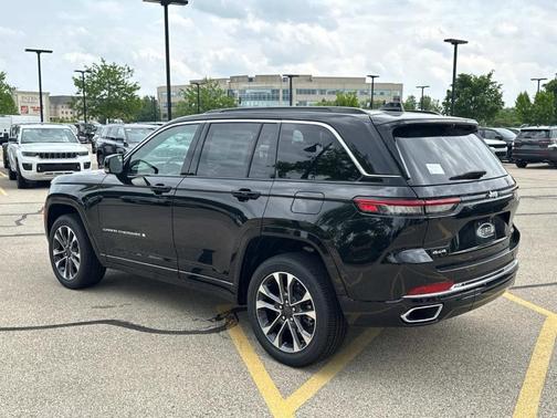 2025 Jeep Grand Cherokee Overland