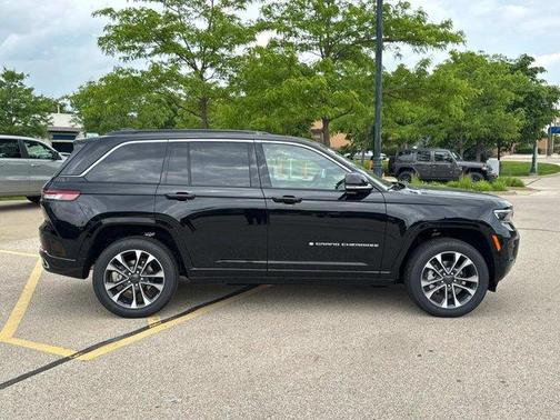 2025 Jeep Grand Cherokee Overland
