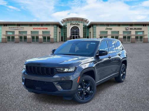 2025 Jeep Grand Cherokee Laredo