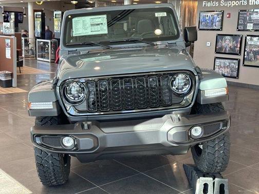 2025 Jeep Gladiator Sport