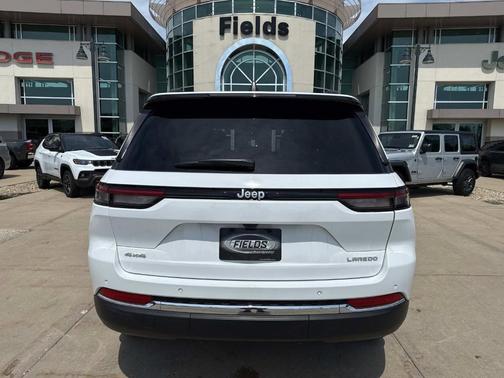 2024 Jeep Grand Cherokee Laredo