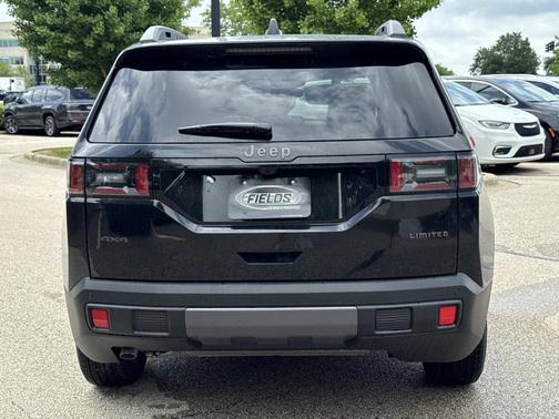Diamond Black 2026 Jeep Cherokee LAREDO/LIMITED