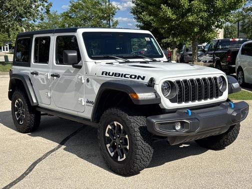 Bright White Clearcoat 2025 Jeep Wrangler 4xe Rubicon