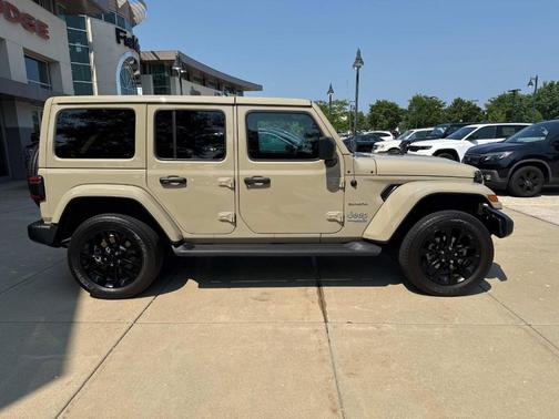 2022 Jeep Wrangler Unlimited 4xe Sahara