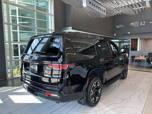 2025 Jeep Wagoneer Series II