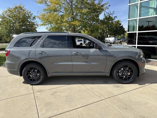 2026 Dodge Durango GT HEMI V8