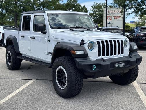 Bright White Clearcoat 2020 Jeep Gladiator Sport