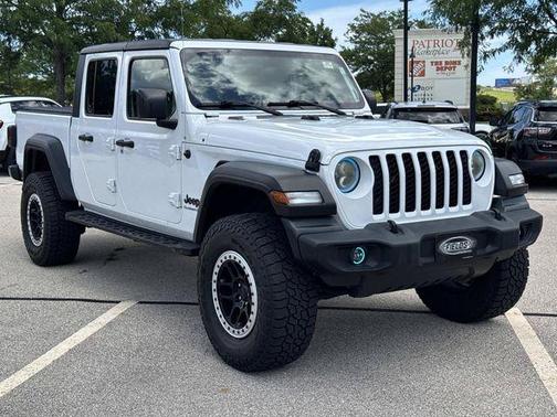 Bright White Clearcoat 2020 Jeep Gladiator Sport
