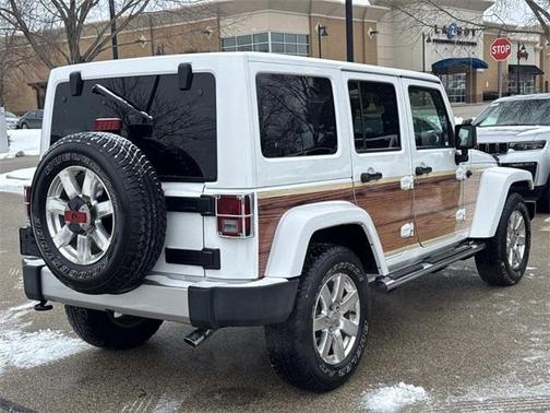 2017 Jeep Wrangler Unlimited Sahara