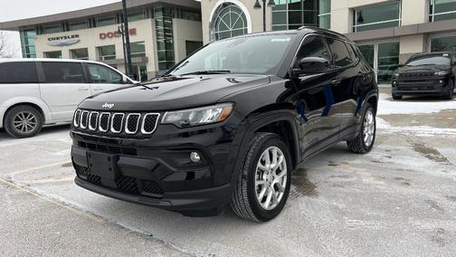 2024 Jeep Compass Latitude Lux