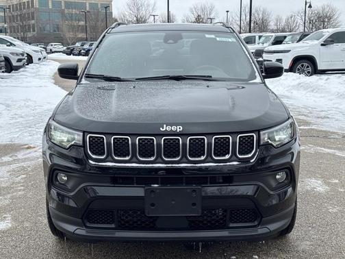 2024 Jeep Compass Latitude Lux