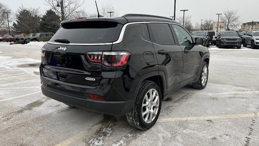 2024 Jeep Compass Latitude Lux