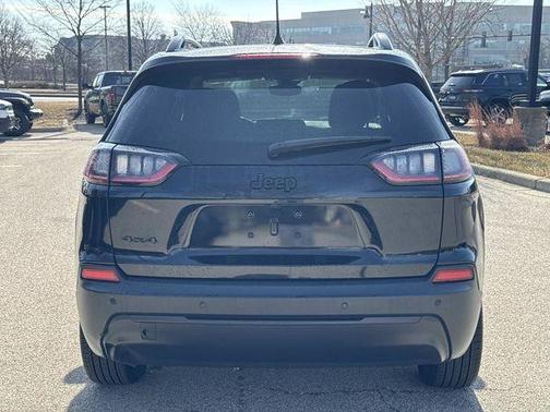 2023 Jeep Cherokee Altitude Lux