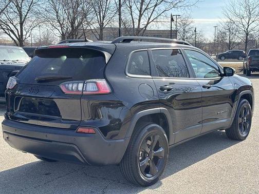 2023 Jeep Cherokee Altitude Lux