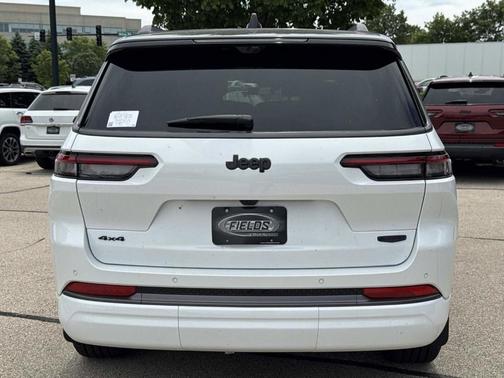 Bright White 2026 Jeep Grand Cherokee Summit