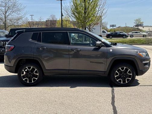 Gray 2021 Jeep Compass Trailhawk