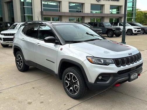 2024 Jeep Compass Trailhawk
