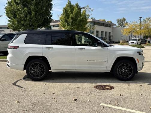 2025 Jeep Grand Cherokee L Summit