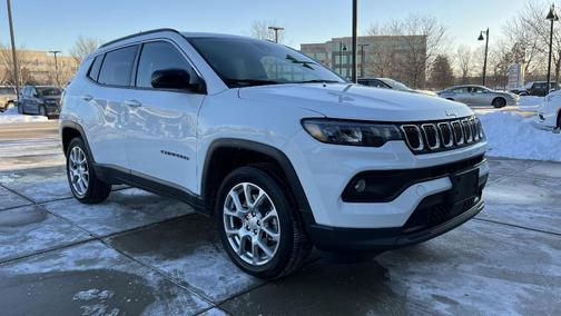 2024 Jeep Compass Latitude Lux