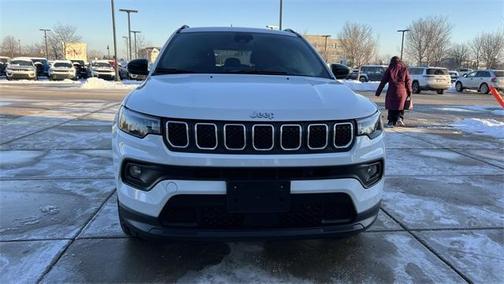 2024 Jeep Compass Latitude Lux