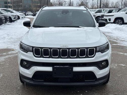 2024 Jeep Compass Latitude Lux