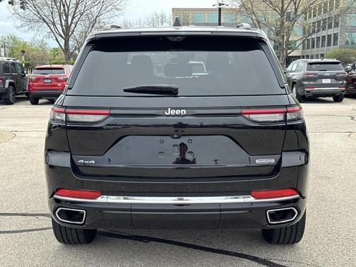 Diamond Black 2023 Jeep Grand Cherokee Overland